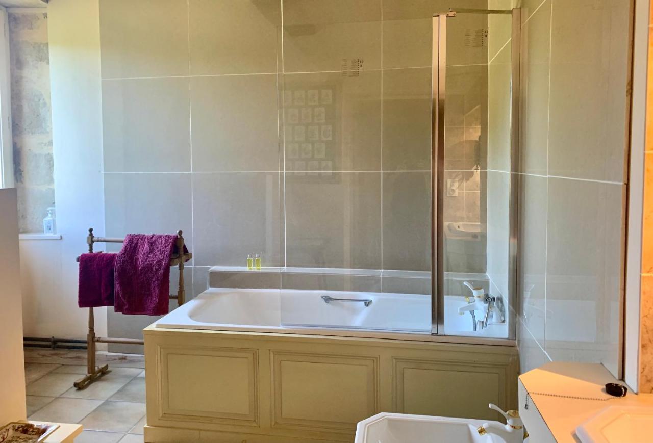 Logis De La Touche Bed and breakfast *