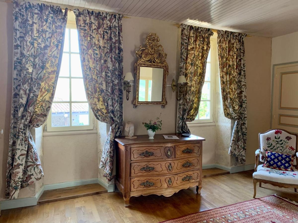 Logis De La Touche Saint-Hilaire-des-Loges